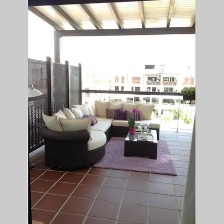 Atico En La Playa Con Piscina Y Golf Apartment Torre de Benagalbon