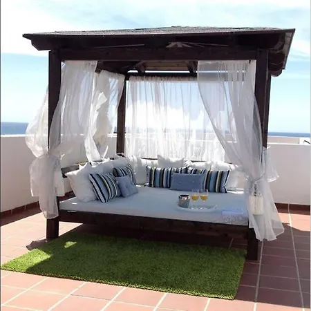 Apartment Atico En La Playa Con Piscina Y Golf